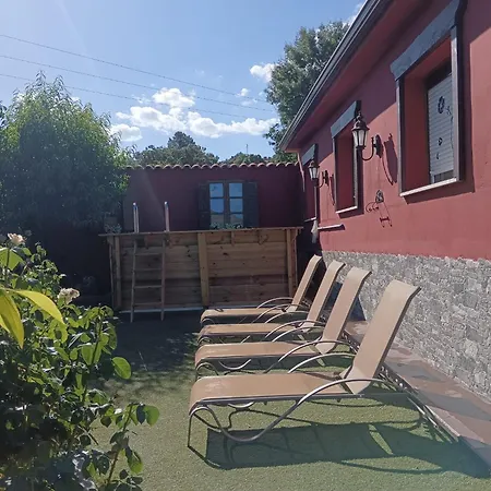 El Fresno-familia, Piscina, Jacuzzi, Barbacoa, Mascotas Casa de Férias